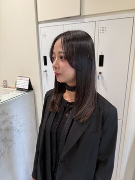 アローム(alom) ×レイヤーカット【零也】髪質改善酸性ストレート