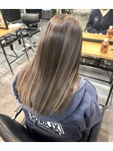 ケアブリーチでつくるハイライトがおすすめ(髪質改善/ケアブリーチ/酸性ストレート/白髪ぼかし)