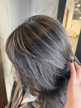 ルーフ 町田店(LUFE) 極細ハイライトカラー