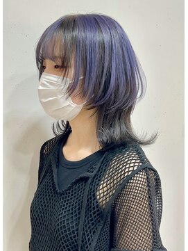 ウリ 横浜(uli) アンブレラカラー×ミディアムウルフカット
