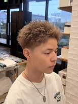 ザデイ カットアンドカルチャーショップ(THE DAY CUT&CULTURE SHOP)&nbsp;ハイトーンスパイキーショート【テーパーフェード】