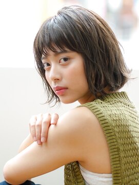 クラン(CLAN) 厚めバング×ヘルシーボブ