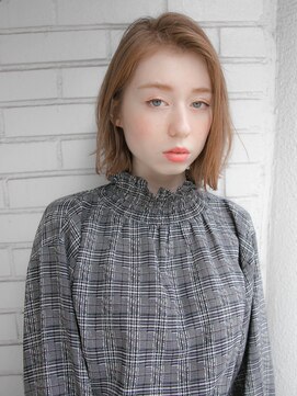 ルティア 池袋(Lutia) 外人風ハイトーン切りっぱなしボブ