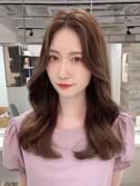 アイヴィー(IVY)&nbsp;前髪なし韓国風くびれヘア　ピンクベージュ