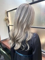 プチメゾントウキョウ(Petit Maison Tokyo) ホワイトシルバー_ケアブリーチ