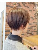 チャレンジしやすい大人のショートスタイル