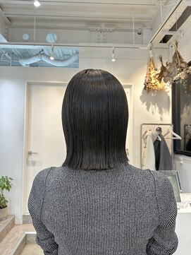 ロカ 表参道(loka) 切りっぱなしボブ［表参道/髪質改善/ハイライト/イメチェン］