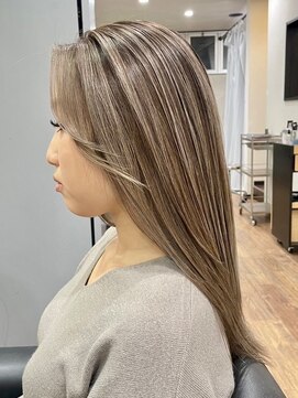 ロナバイソル(lona by SoL) 美髪ストレートカット/ライトブラウン