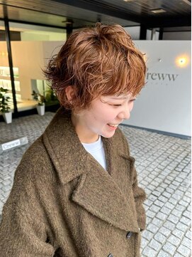 クルー(Creww KYOTO) くしゃくしゃっと動かすパーマショート