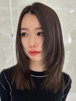 アンダーバーホワイト モデ 富田林店(_WHITE mode)&nbsp;ハイライトカラーミルクティーベージュレイヤーカット