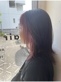 インナーカラー　ウルフレイヤー　ピンク　前髪あり
