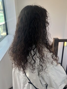 ナループロア ハチ(Nalu pu loa hachi) ハードパーマ/ロングパーマ