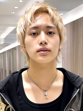 ヨリ トウキョウ(yori Tokyo) 似合わせカット30代40代50代スパイキーショート/センターパート