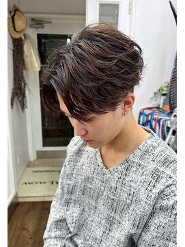 ユイマァルスロウ(YUIMARL SLOW) 岡山メンズカット×韓国風フェザーショート