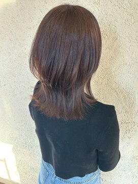 プリモ ココ 鍋島店(Primo coco.) ミディアムレイヤー ウルフ アッシュベージュ くびれヘア 美髪