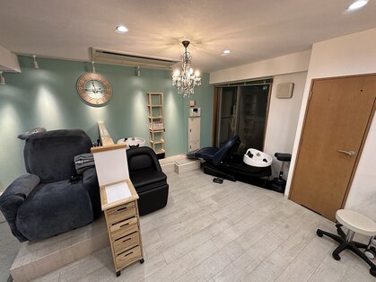 glow up by24 忠岡の写真