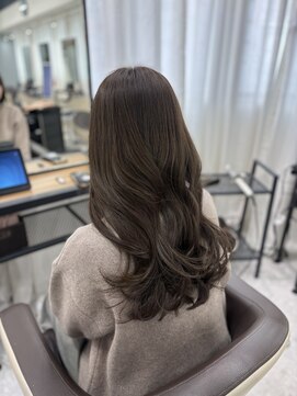 クレット(CLETO) 透明感マシマシオリーブベージュ　by稲川弥生