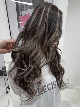 ビーシャンス(B.Chance) エクステでコントラストハイライト