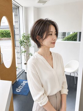 ビーアップヘアー(be:up hair) 大人女性に似合う上品なくびれショート