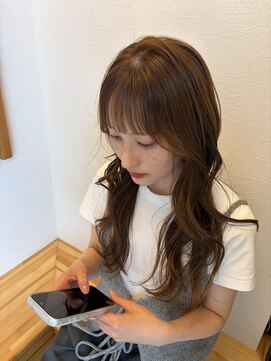 アミュー(Amyu) 透明感柔らかベージュ