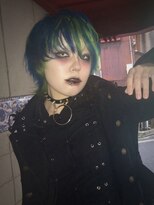 オルン(ORGN.)&nbsp;☆水色×ライムグリーン☆ 派手髪　パンク　デザイン　ブリーチ