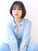 オーロ(ORO) 透明感抜群アッシュブラック前髪ありボブ