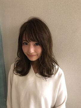 ロンド 銀座(Lond) 大人かわいいゆるふわミディ  担当 吉澤弘哲