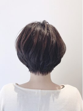 ビーティベーシック(B.t.Basic) ショートボブ