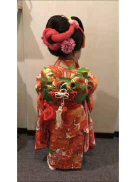 ヘアーギャラリーカルペディエム(Hair gallery Carpe diem) 七五三スタイル