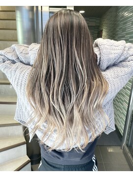 トルネード(TORNADO) 外国人風ハイライトバレイヤージュシャドウルーツ ホワイト T24