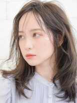 キリカ 中野(KIRIKA)&nbsp;ボブ/カーキグレージュ/マッシュショート/フェザーバング/中野駅