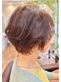 ヘアーズビースリー ポートサイド くびれショート。トップだけ巻くだけでも、簡単くびれ。[横浜]