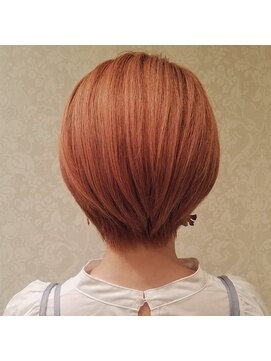 ゼル 本郷店(ZELE) オレンジカラーショートボブ