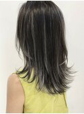 《grow 大井町》ハイライトグレージュの外ハネミディ