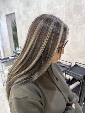 スキル 石岡(SKILL) 白髪ぼかしハイライト☆