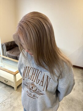 ショウビット(Show Bit) ホワイトブロンド