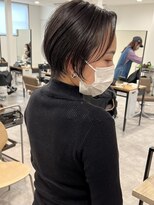 キノ(kino)&nbsp;ハンサムショート暗髪アッシュ丸み