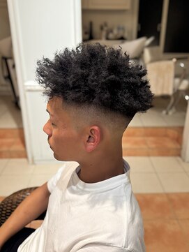 ヘアスタジオ アルス 御池店(hair Studio A.R.S) ショートアフロ 特殊パーマ