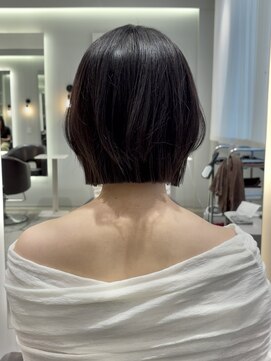 ケリーアン 太田(kelly.un) 大人上品なレイヤーボブ / 抜け感スタイリング / 群馬太田