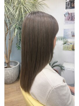 【艶髪メテオカラーストレート×サンドベージュ】