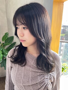 オーストヘアー リュウール(Aust hair Lueur) シャギーとグレージュカラー