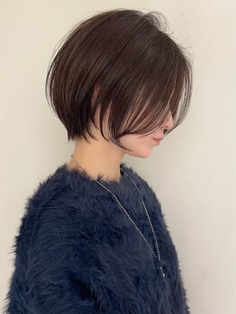 ジルブラン 横浜関内(JIL BLAN)の写真/《ハイライトと相性の良いショートヘア》ハイライトを際立たせる、美しいショートカットのデザイン＊