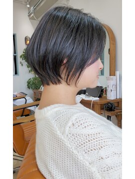 アイル(I'll) 【Hair Make I`ll 奈良】 ネイビーショート