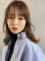 レビーヘアー(Revie hair) ツヤツヤ、セミロング