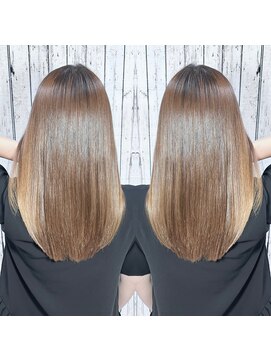 今日の彼女の髪は魔法的 【魔法の髪質改善トリートメント極】