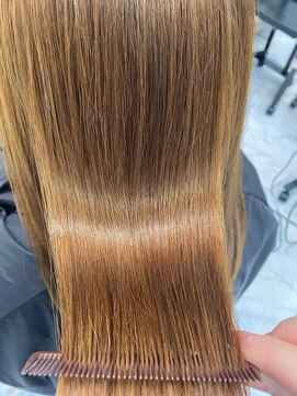 エスカーラ 表参道(THE ESCALA) @shino_ne197/これからの乾燥対策に髪質改善トリートメントを♪