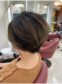 ショートボブ/グラデーション/ツートーン/ショート/40代50代/