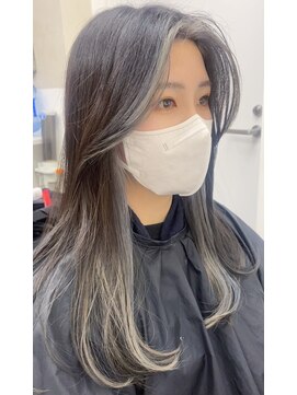 ジゼル 博多(GiseL) シルバーインナー＋韓国レイヤー/ Gisel  @avlon0805 [博多駅前]