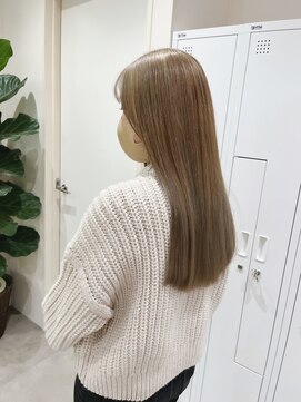 エン(eNN) クリームベージュ/前髪あり/ハイライトカラー