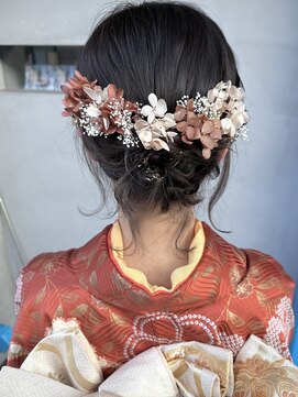 ガーデンヨコハマ(GARDEN YOKOHAMA) 成人式振袖前撮り顎下ボブ着物シニヨンアレンジドライフラワー